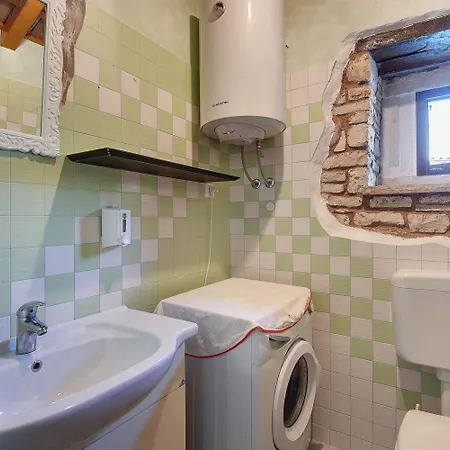 Donatella Holiday home Rezanci