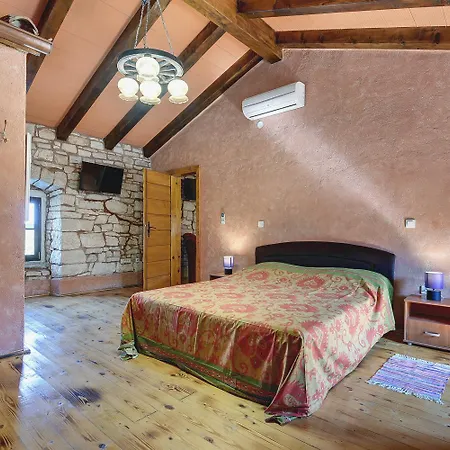 Donatella Holiday home Rezanci